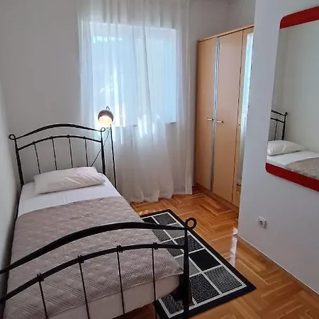 Apartman Adela Apartamento *